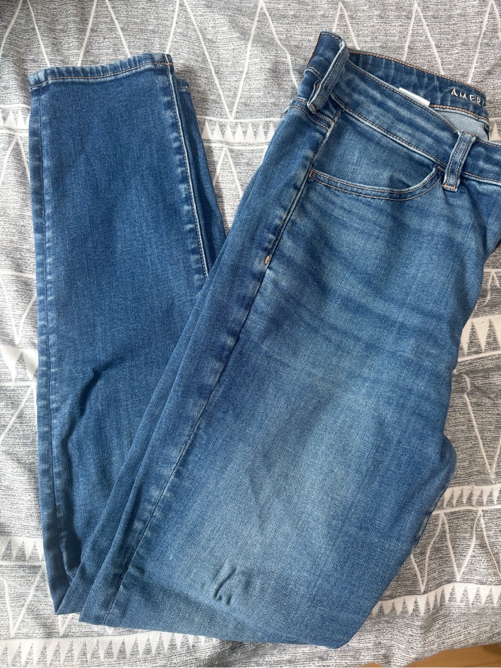 American Eagle High Rise Jegging